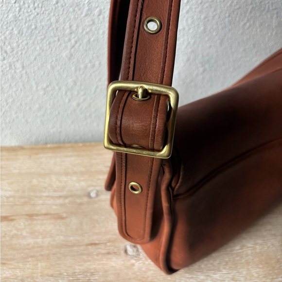 COACH Vintage Brown Leather Messenger Bag - Picture 11 of 14